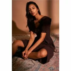 Outlet 🔔 Chelsea & Violet Ruffle Scoop Neck Short Puff Sleeve Check Print Midi 👗 Dress Merlot Multi 🧨 -Chelsea Violet Sales unnamed file 1061